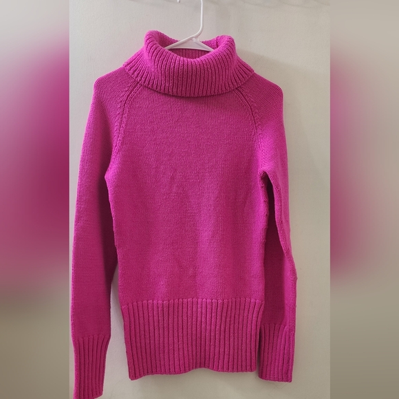 Victoria Beckham Sweaters - Victoria Beckham Pink Turtleneck Sweater, Size Extra‎ Small, Wool.
